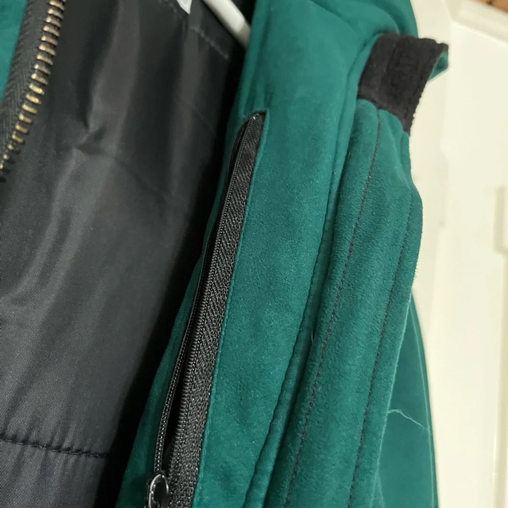 Nils Puffer Jacket with hood and belt - Picture 6 of 9